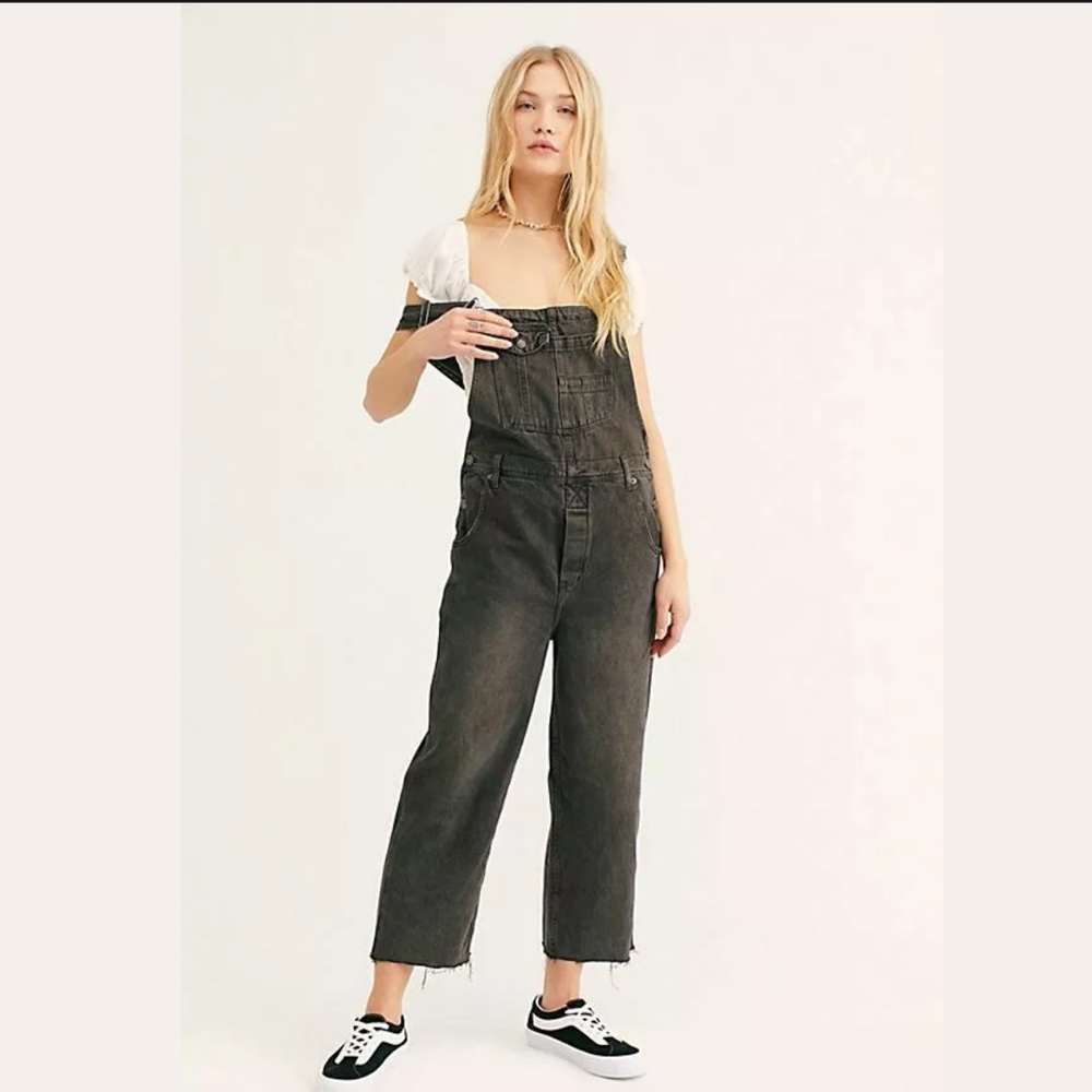 FREE PEOPLE BAGGY BOYFRIEND DENIM OVERALLS